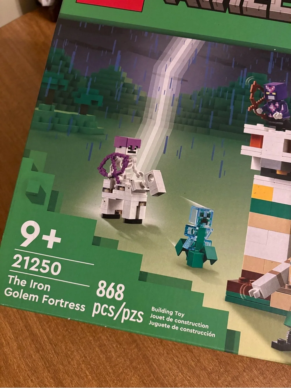 Lego Minecraft 21250 Retired Iron Golem Fortress